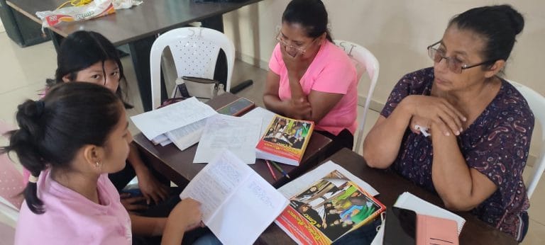 Catequistas de la Parroquia San Isidro Labrador en Santa Cruz culminaron el primer y segundo nivel de formación  