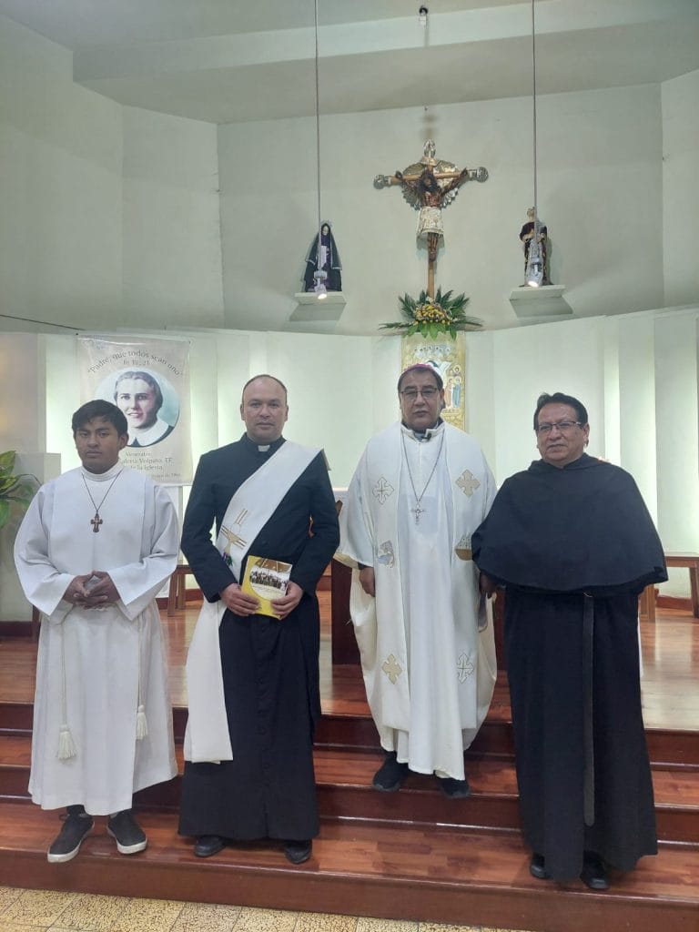 Hijas de la Iglesia en la ciudad de La Paz animan el tercer dia de oración por la unidas de los cristianos whatsapp image 2026 05 20 at 12.39.12