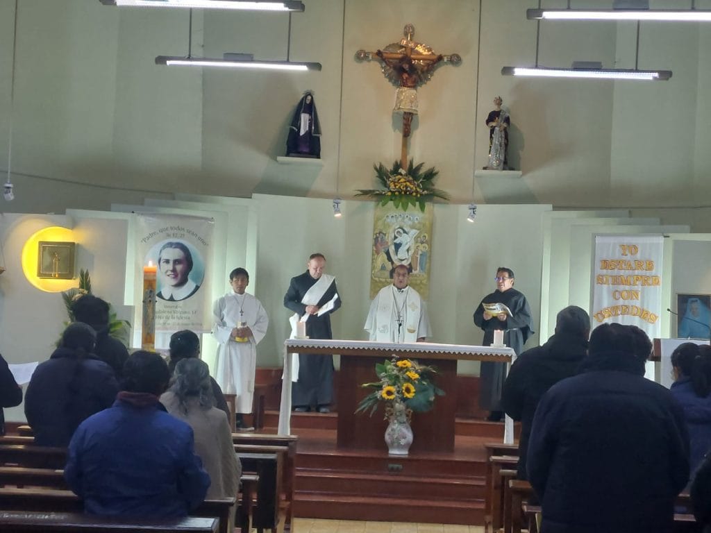 Hijas de la Iglesia en la ciudad de La Paz animan el tercer dia de oración por la unidas de los cristianos whatsapp image 2026 05 20 at 12.39.14